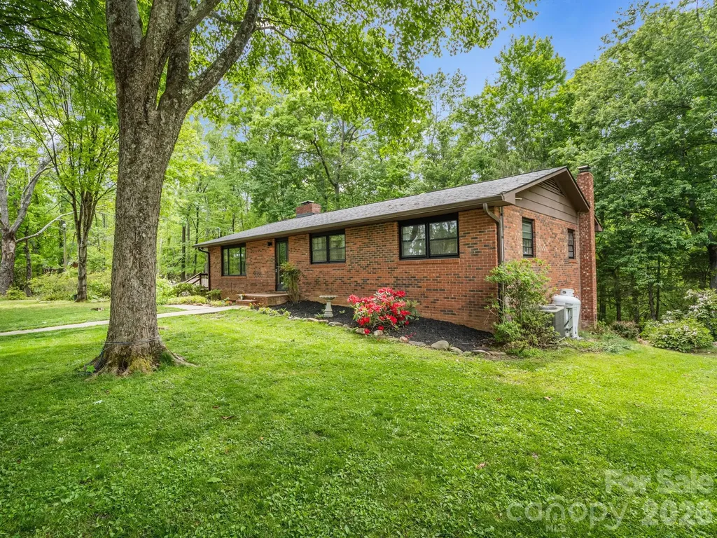 92 Greenwood Acres Drive Mills River NC 28759