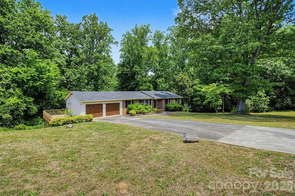 109 James Drive Belmont NC 28012
