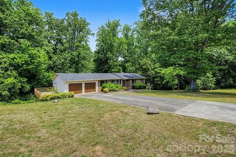 109 James Drive Belmont NC 28012