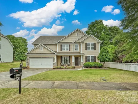 8007 Magna Lane Indian Trail NC 28079
