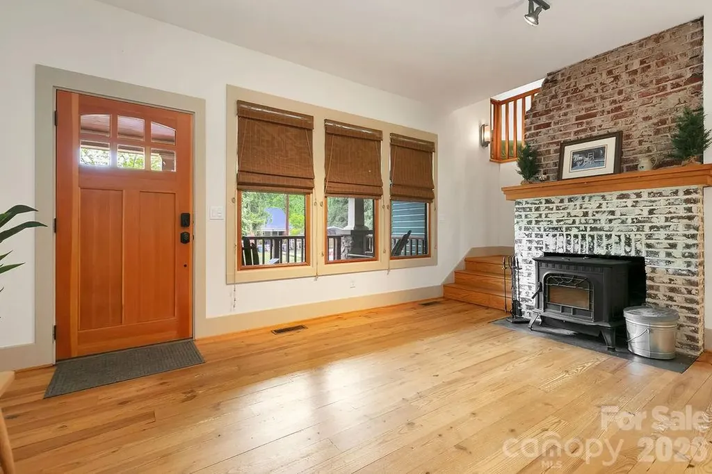 49 Miner Street Brevard NC 28712