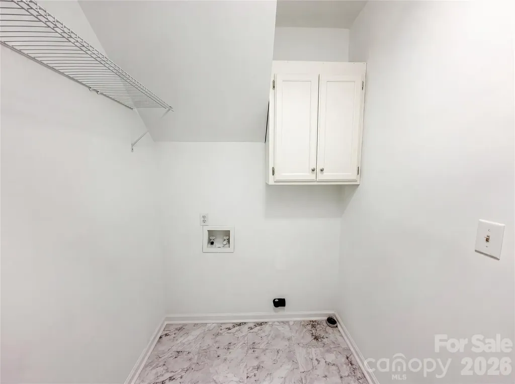 5908 Bookbinders Lane Charlotte NC 28270