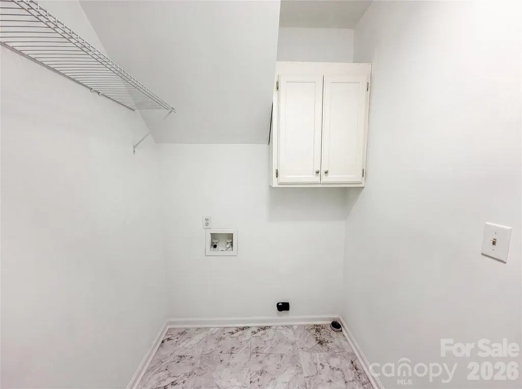 5908 Bookbinders Lane Charlotte NC 28270