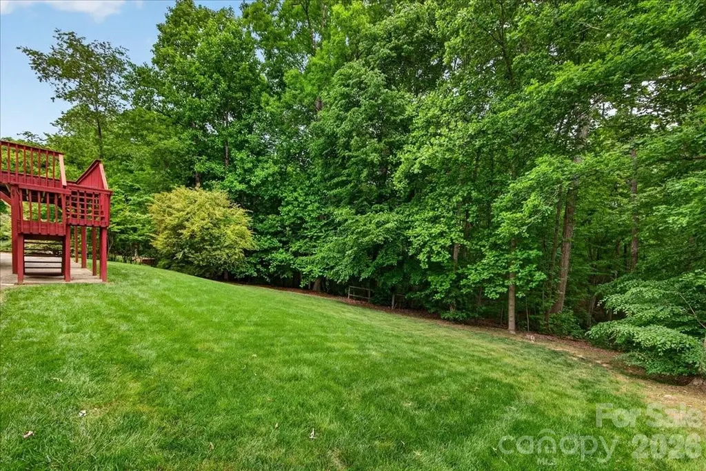 148 Miss Ellie Lane Gastonia NC 28056