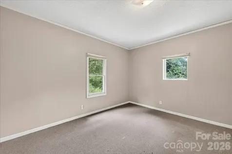 148 Miss Ellie Lane Gastonia NC 28056