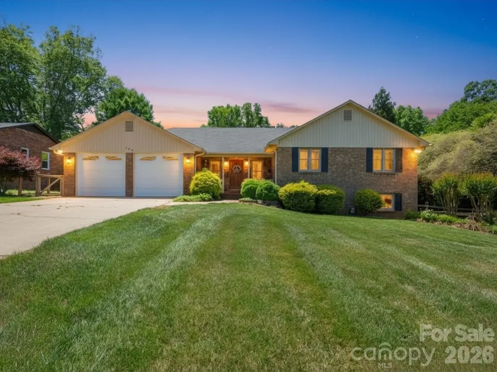 725 Sunridge Drive Lincolnton NC 28092