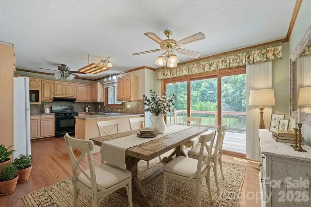 725 Sunridge Drive Lincolnton NC 28092