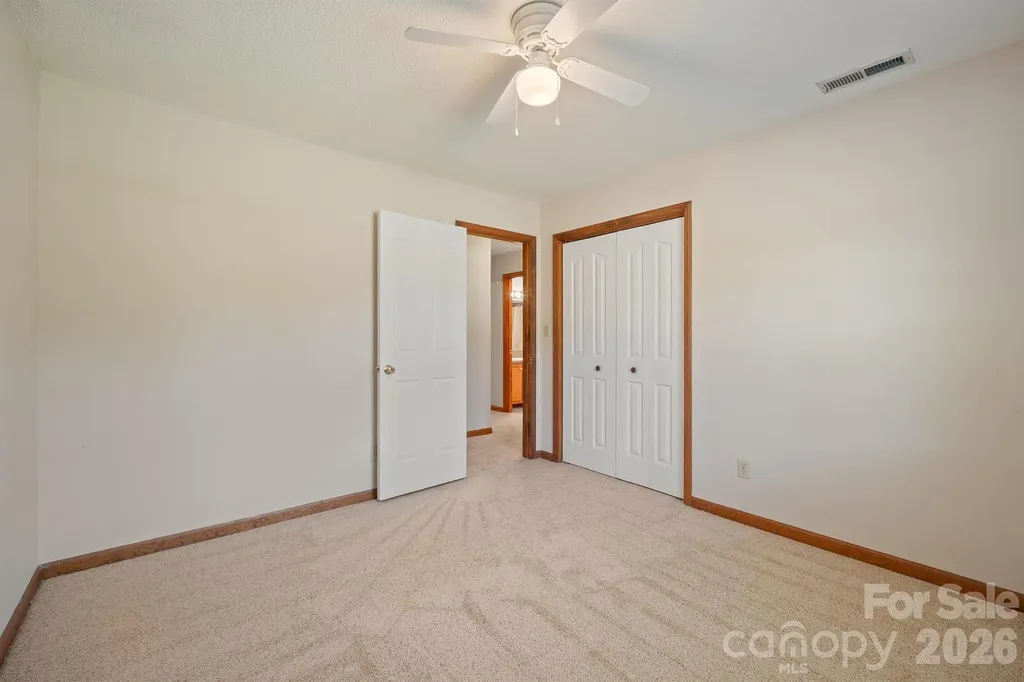 725 Sunridge Drive Lincolnton NC 28092