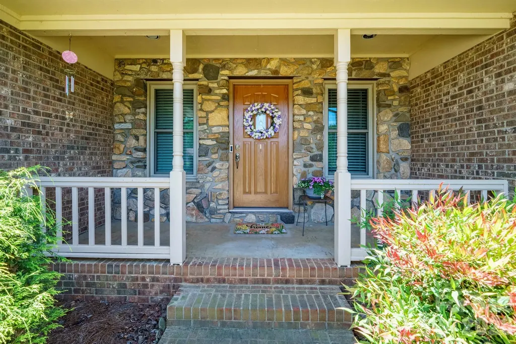 725 Sunridge Drive Lincolnton NC 28092