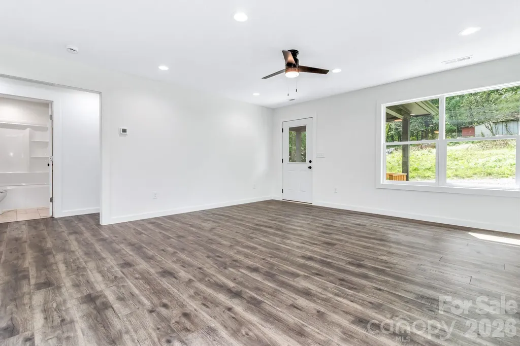 95 Short Drive Marion NC 28752