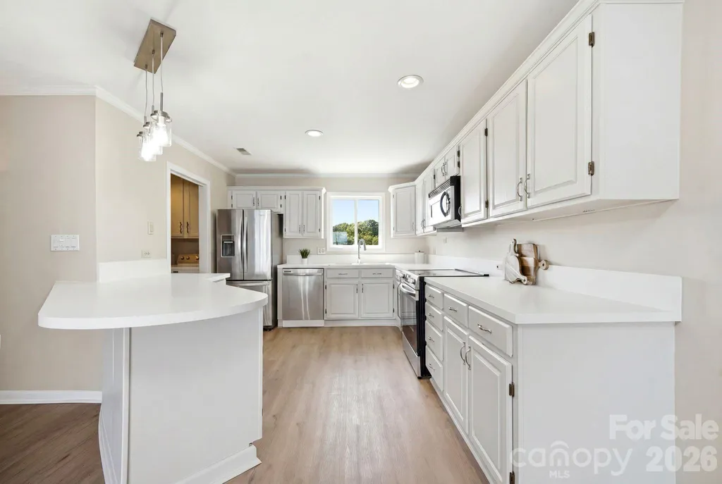7831 Spinnaker Bay Drive Sherrills Ford NC 28673