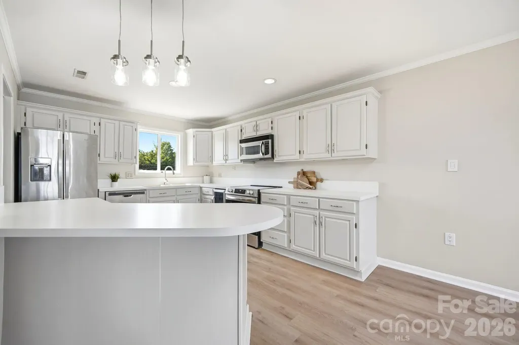 7831 Spinnaker Bay Drive Sherrills Ford NC 28673