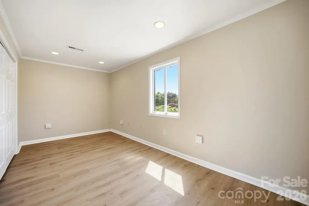7831 Spinnaker Bay Drive Sherrills Ford NC 28673
