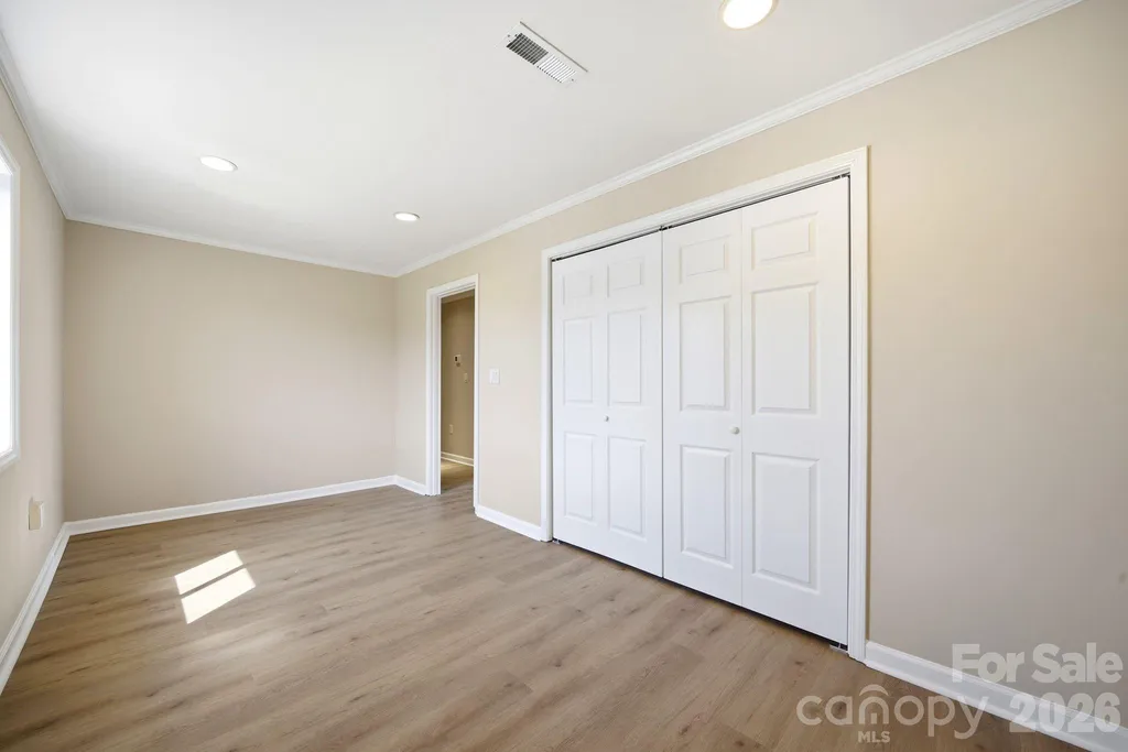 7831 Spinnaker Bay Drive Sherrills Ford NC 28673
