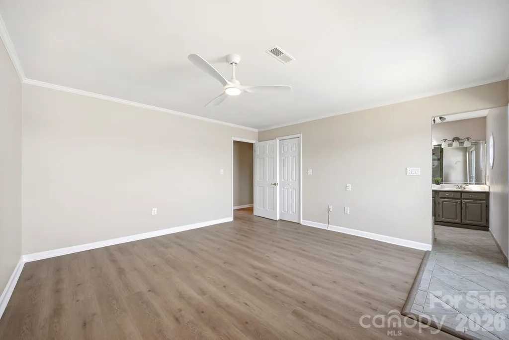 7831 Spinnaker Bay Drive Sherrills Ford NC 28673