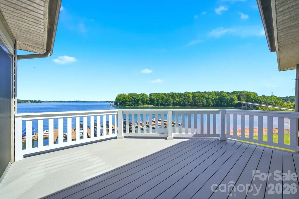 7831 Spinnaker Bay Drive Sherrills Ford NC 28673