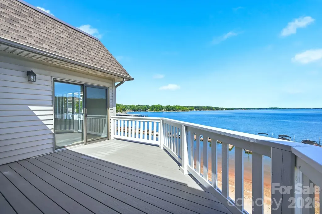 7831 Spinnaker Bay Drive Sherrills Ford NC 28673