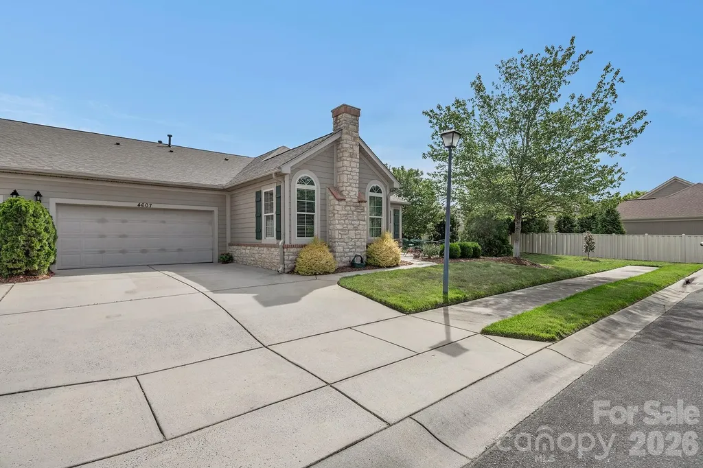 4607 Nashua Drive Matthews NC 28105