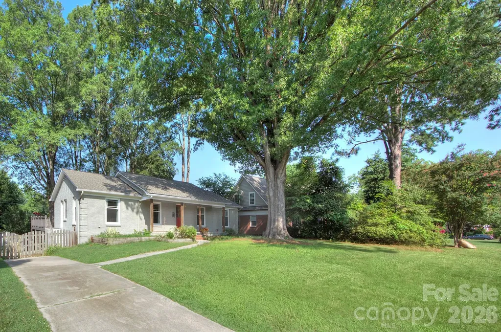 1140 Bevis Drive Charlotte NC 28209
