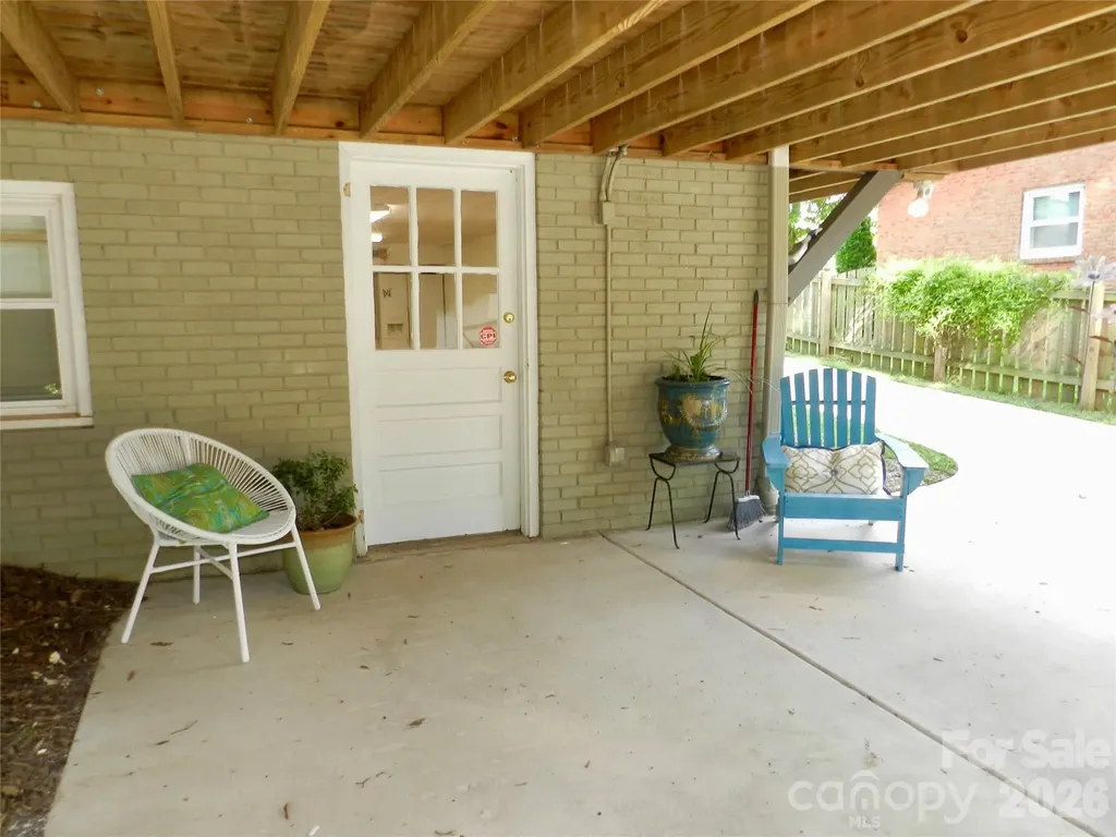 1140 Bevis Drive Charlotte NC 28209