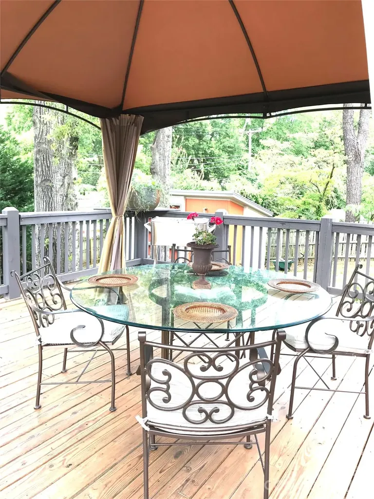 1140 Bevis Drive Charlotte NC 28209