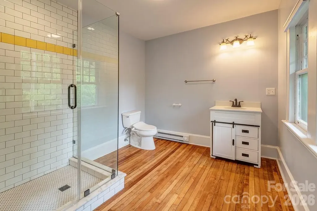 14 Watauga Street Asheville NC 28801