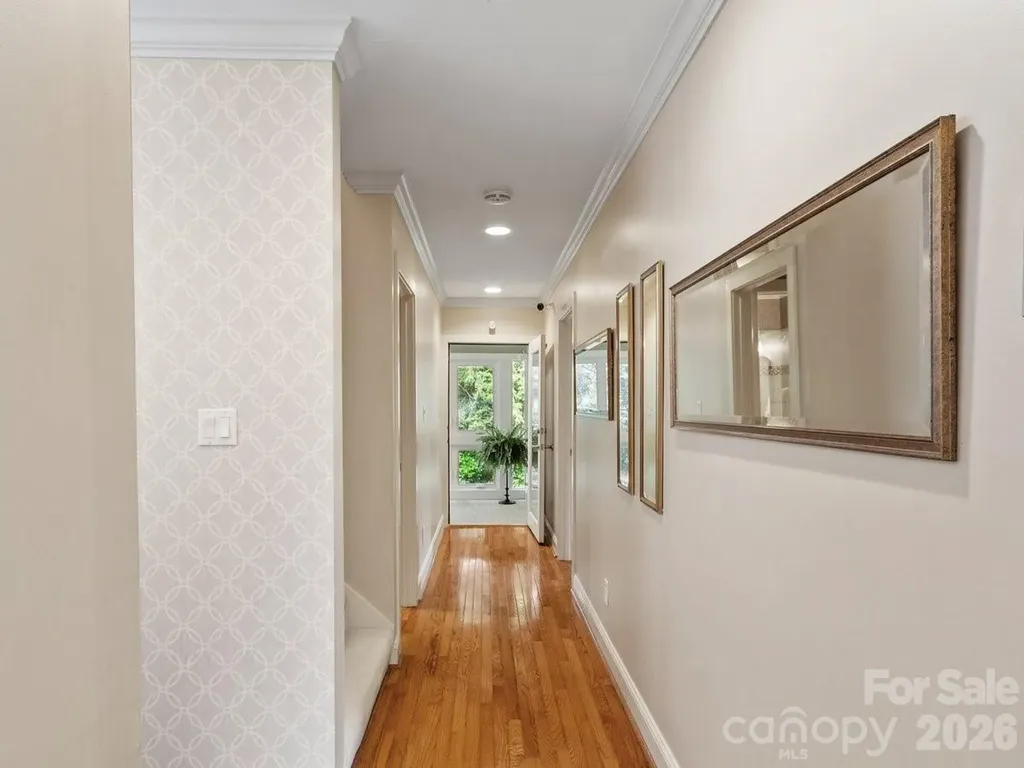 6 Creekside Way Asheville NC 28804
