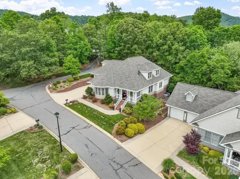6 Creekside Way Asheville NC 28804