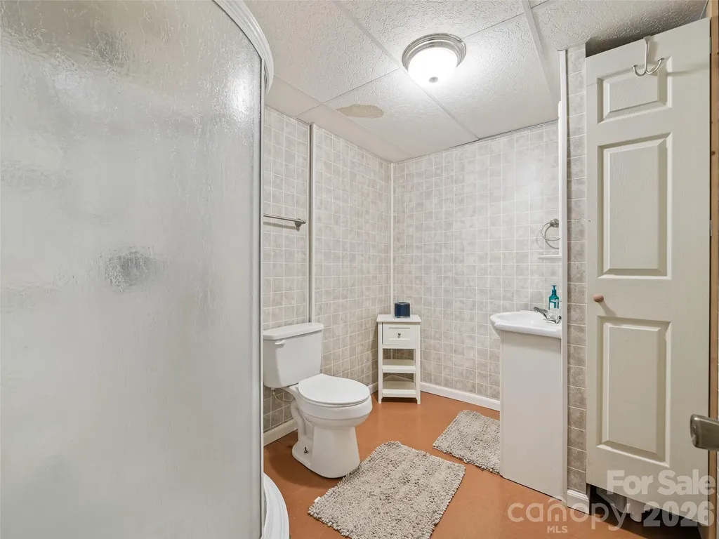 282 Sourwood Drive Spruce Pine NC 28777