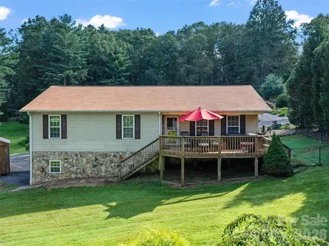282 Sourwood Drive Spruce Pine NC 28777