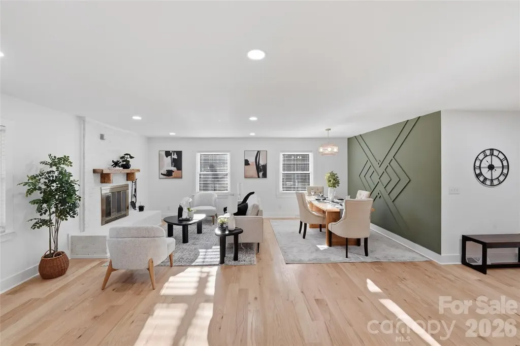 4314 Ivanhoe Place Charlotte NC 28205