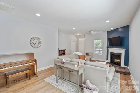 19303 Pocono Lane Cornelius NC 28031