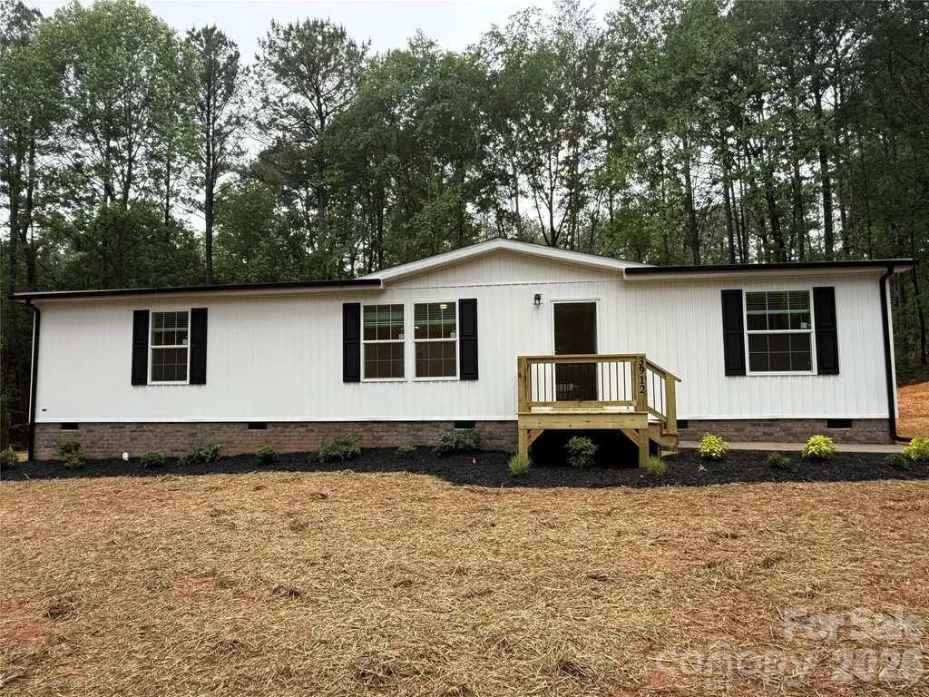 3912 Scott Road Morganton NC 28655
