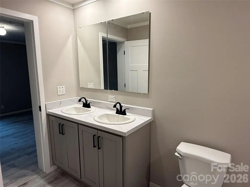 3912 Scott Road Morganton NC 28655