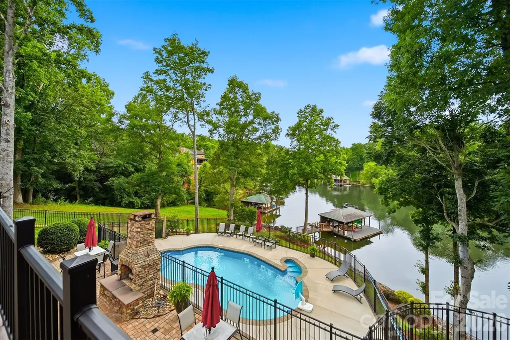 151 43rd Avenue Drive NW Hickory NC 28601