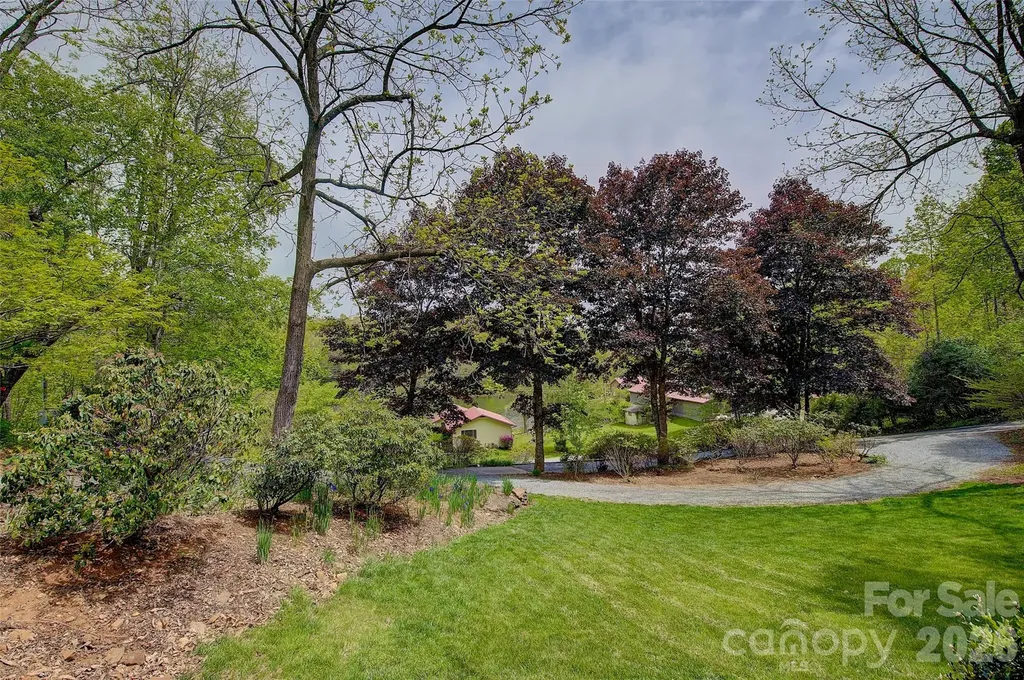 262 Azalea Hills Lane Spruce Pine NC 28777