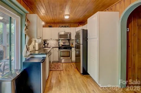 262 Azalea Hills Lane Spruce Pine NC 28777