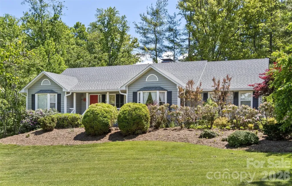 10 Applecross Road Weaverville NC 28787