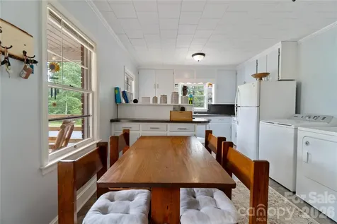 421 E Passaic Street Peachland NC 28133