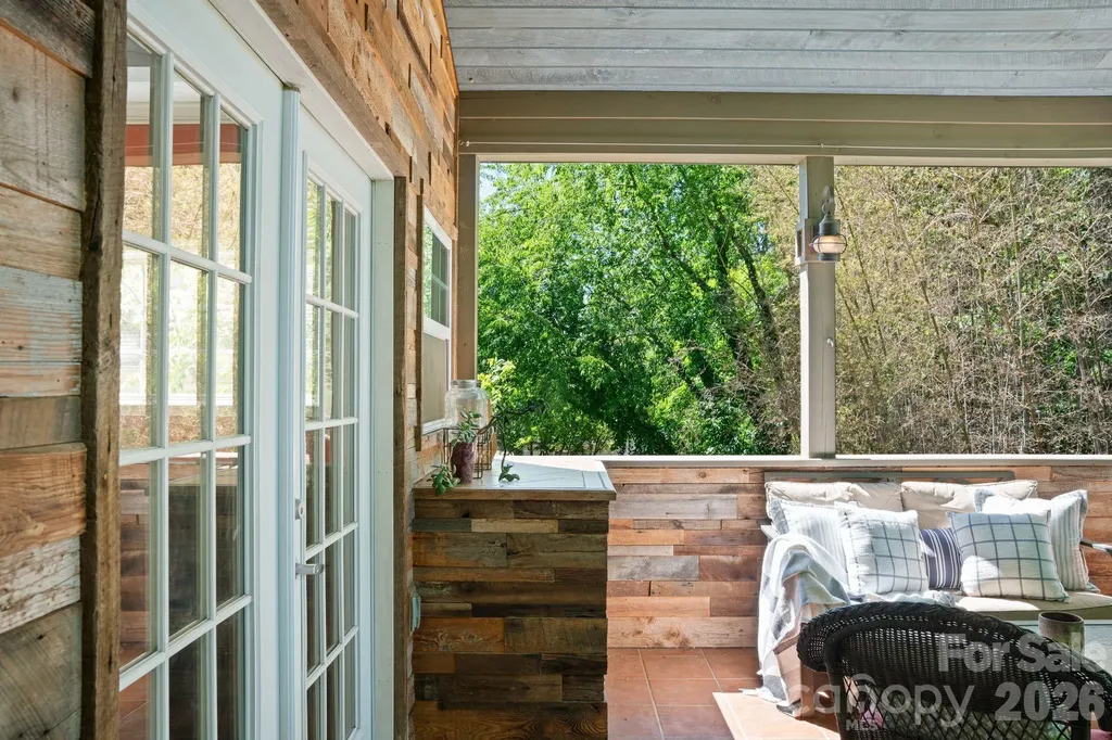 33 Wilmington Street Asheville NC 28806