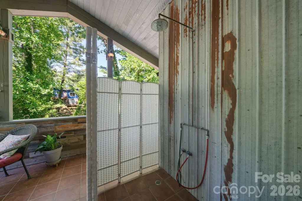 33 Wilmington Street Asheville NC 28806
