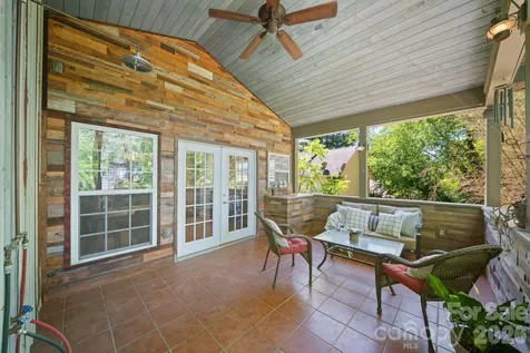 33 Wilmington Street Asheville NC 28806