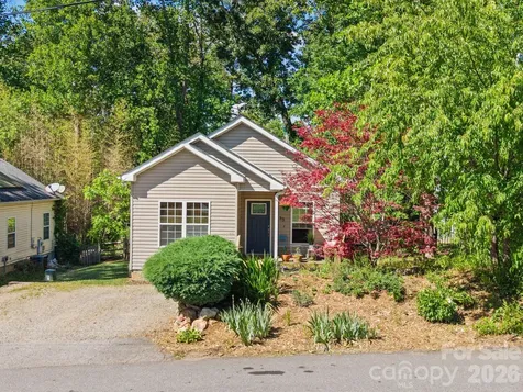 33 Wilmington Street Asheville NC 28806