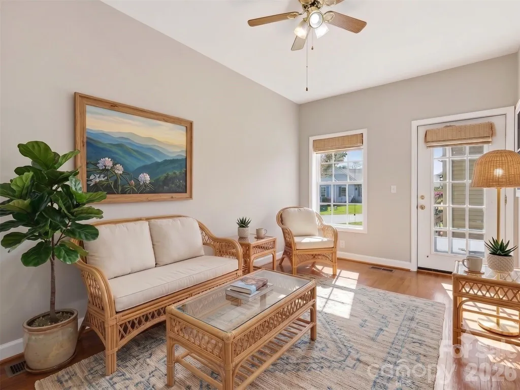 209 Beechnut Drive Hendersonville NC 28739
