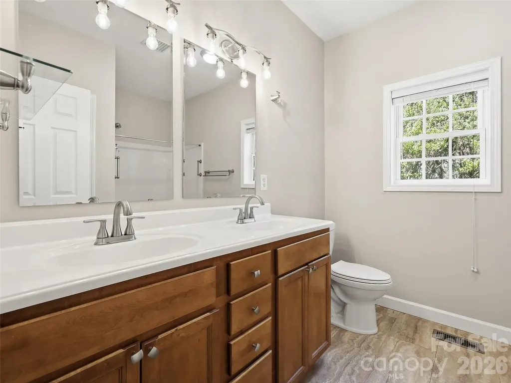 209 Beechnut Drive Hendersonville NC 28739