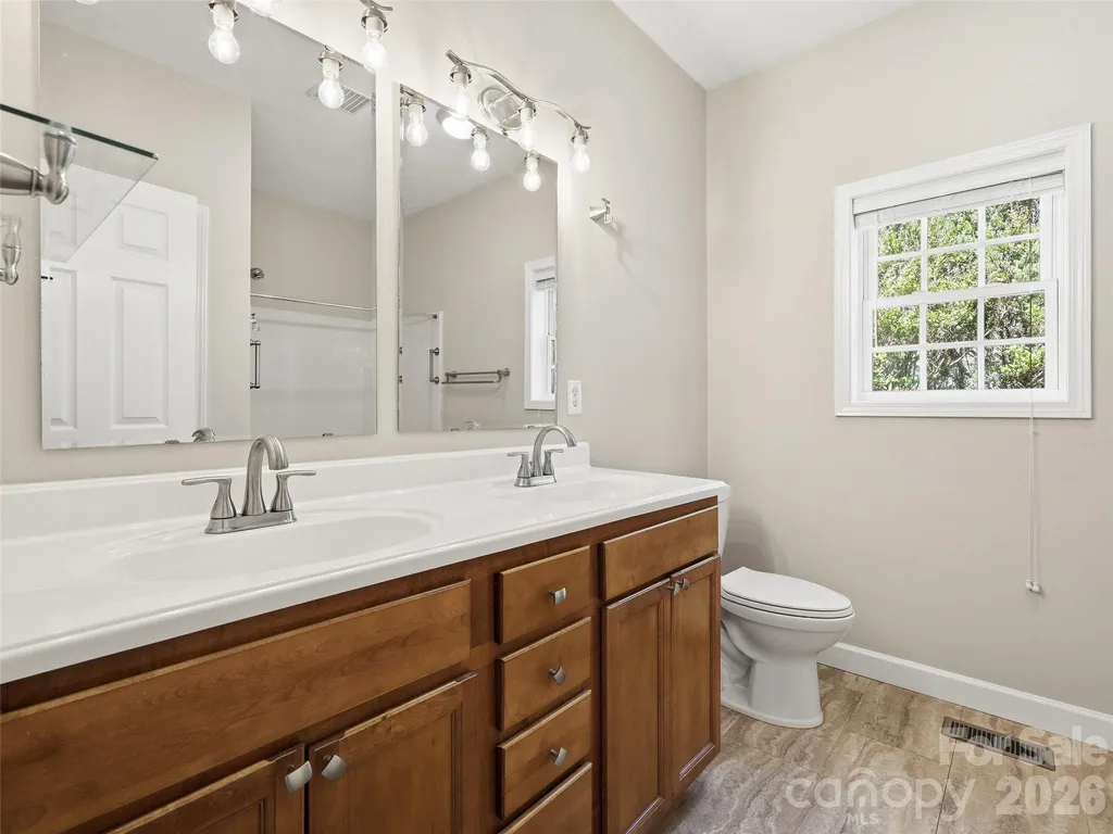 209 Beechnut Drive Hendersonville NC 28739