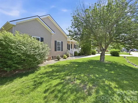 209 Beechnut Drive Hendersonville NC 28739