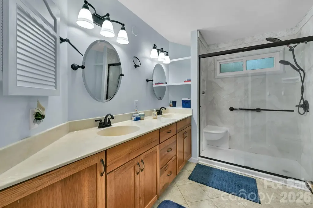 31 St Andrews Drive Etowah NC 28729