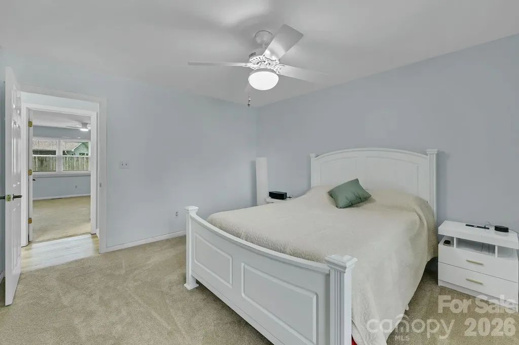 31 St Andrews Drive Etowah NC 28729
