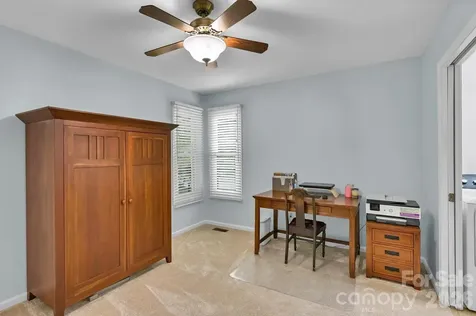 31 St Andrews Drive Etowah NC 28729